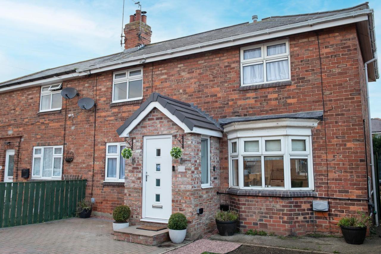 Emmadale Central Bridlington Sleeps 7-8 Exterior photo